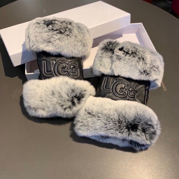 UGG Rabbit Fur Patchwork Leather Black And White Plush Gloves - Picture 9 of 9